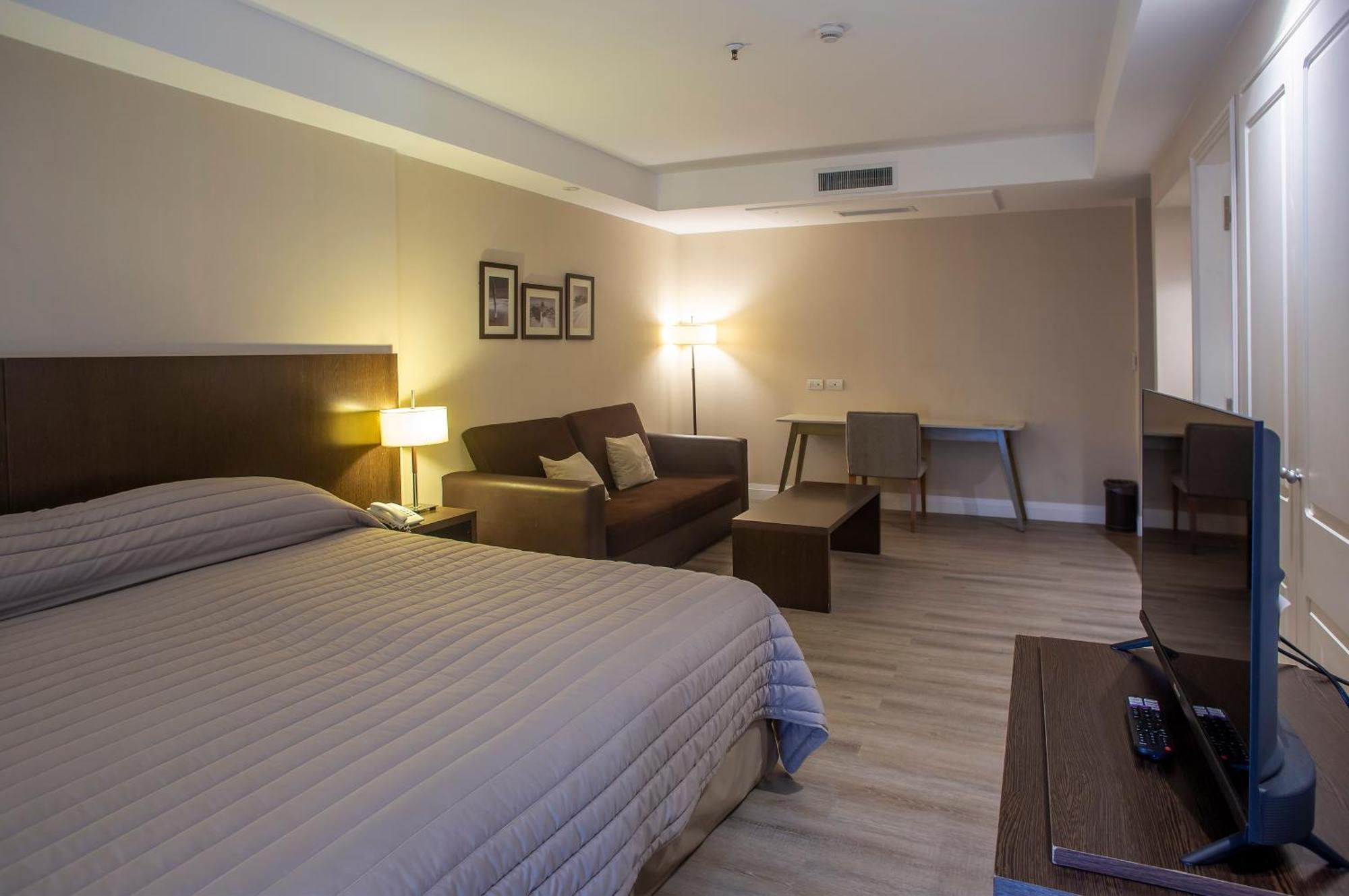 Visit Hotel & Apart Сан Луис Екстериор снимка